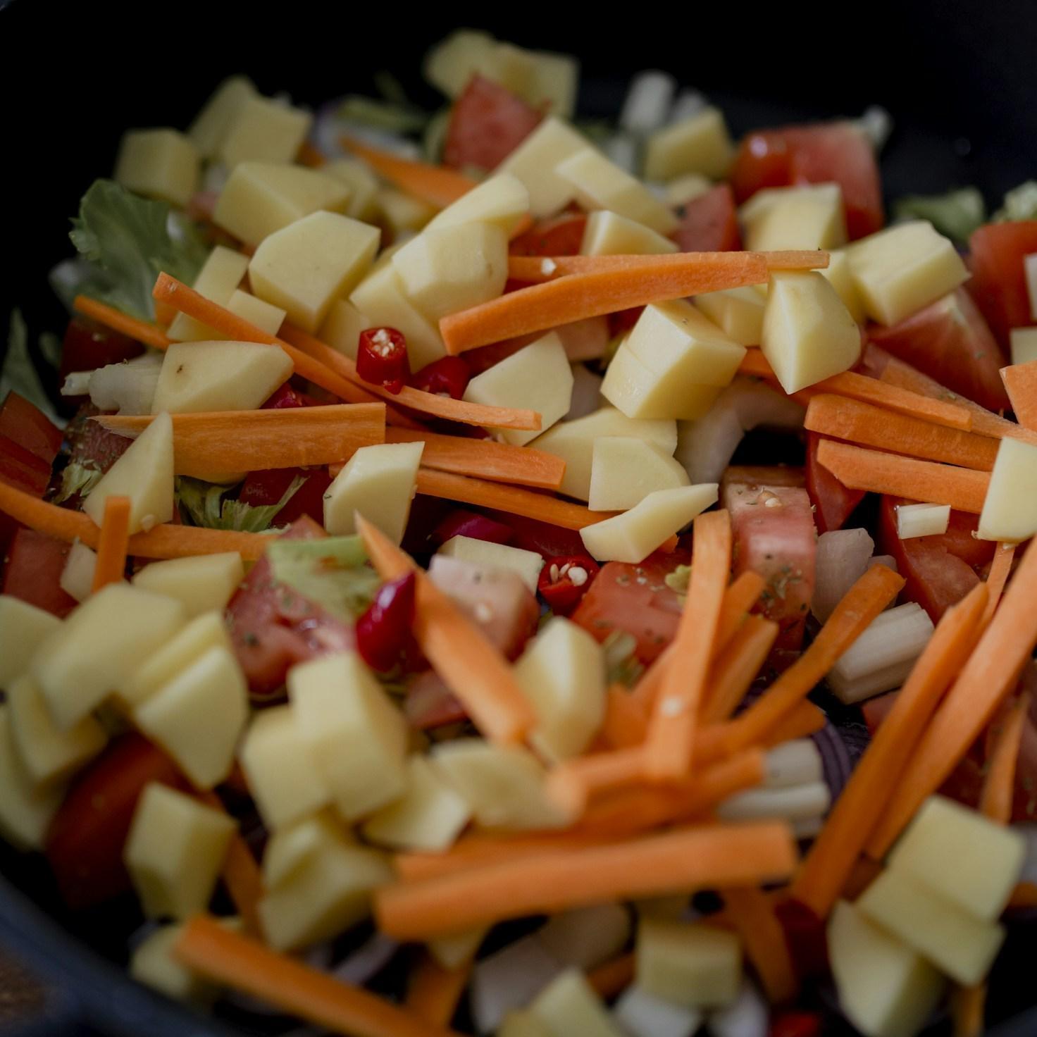 Fresh ingredients and home cooking inspiration